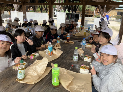 935F4BEE-E834-46FD-9766-7D1C2A7DA29D