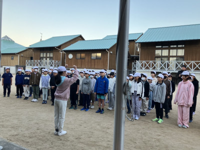 4E3A3623-F17C-4E7C-BEF8-9BF9A8FFEAD0