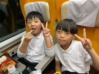 2EB2C175-665E-4CF5-9949-7FA7D93E17CD