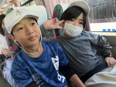 ABB0A978-8934-4DF8-A244-D95208E7DBB6