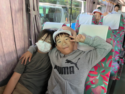 9BA31CDB-5C4A-42B9-B525-262642E96F64