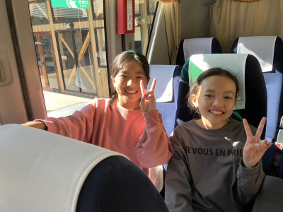 C302EAE7-1E55-4D86-BFB2-DDA6809DF81C