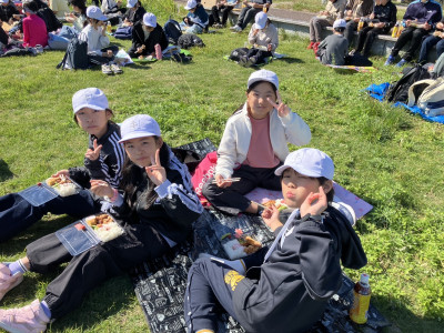 49A8287A-5FED-40BD-9AB2-F5B3B013740C